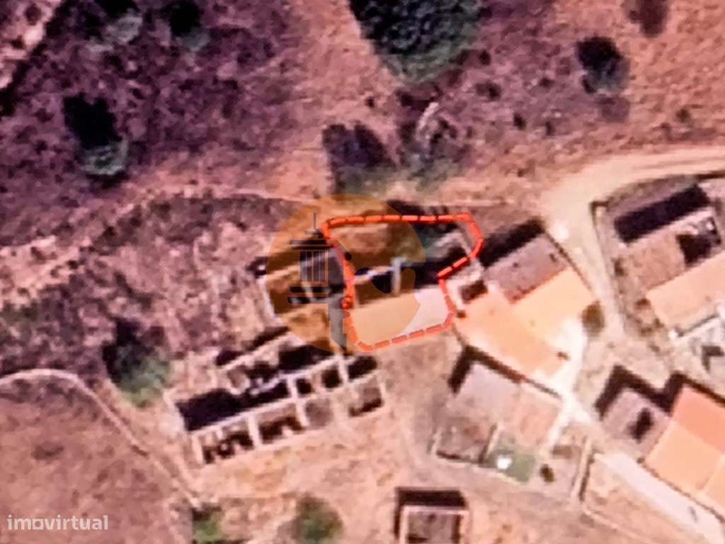 RUINA PARA RECONSTRUIR - VISTA MAR - COM LOGRADOURO - EM VALE DE EB... - Grande imagem: 2/22