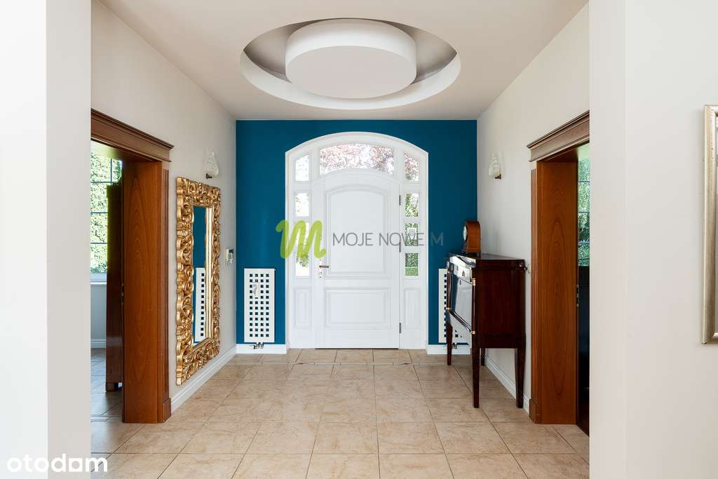 Rezydencja z krytym basenem, wjazd aleją platanową - Pełny obrazek: 4/20