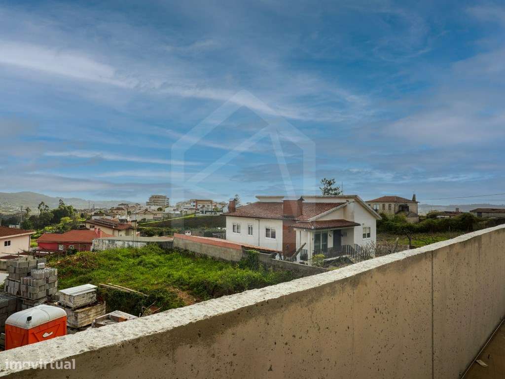 Moradia Geminada T3 em Oliveira de Azeméis - NOVA - Grande imagem: 5/54