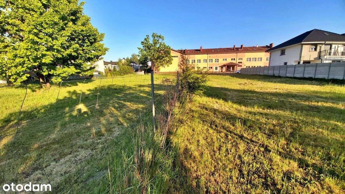 Działka w centrum Plewisk-2