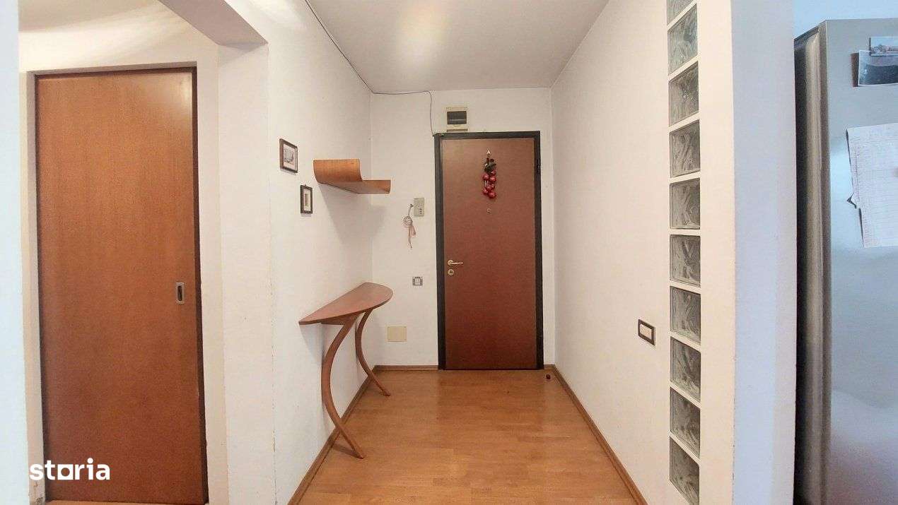 Ap. 3 camere, 90 mp, GARAJ propriu, Cernauti - bl. ANL, COMISION 0%-7