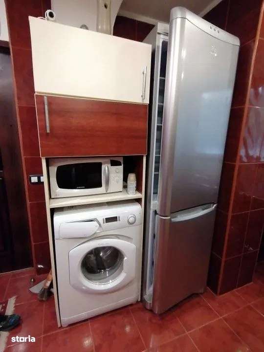 Apartament 3 camere decomandat, centrala termica, mobilat si utilat, B-7