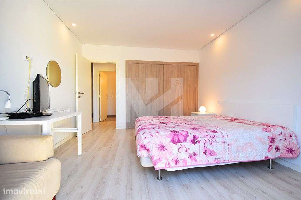 Apartamento T3 | 1ª Linha de Mar | Árvore-27