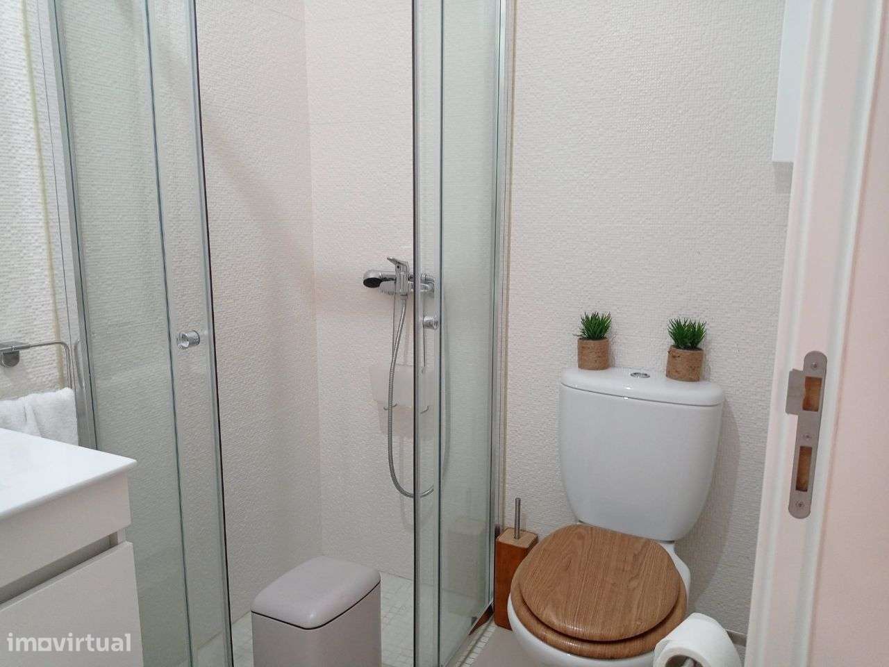 Moradia T3+1 no centro de Pataias-16