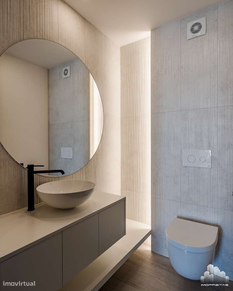 Fantástica Penthouse T4 com três Frentes e um Terraço de 120m2!-41