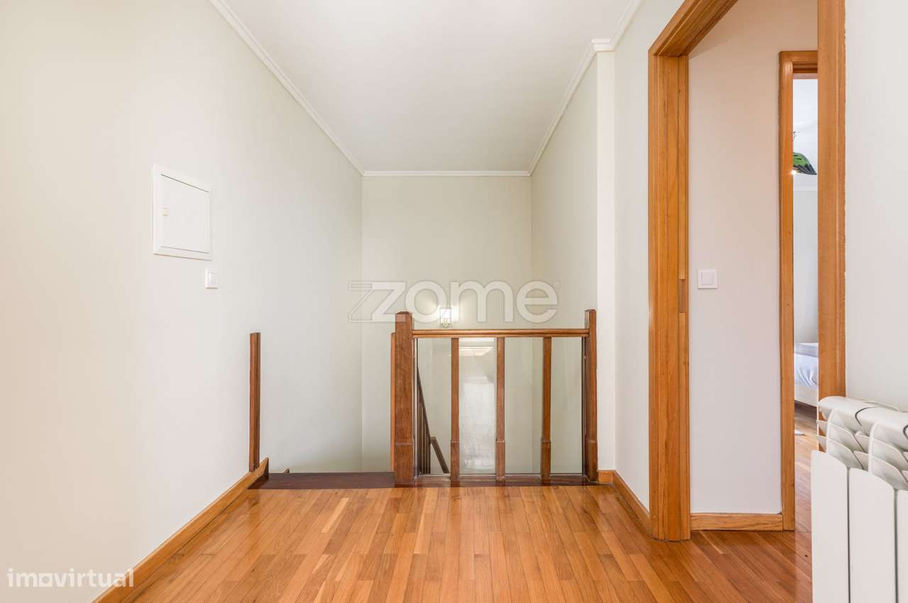 T3 / T4 Duplex com Terraços em Condomínio com Piscina – Francelos-8