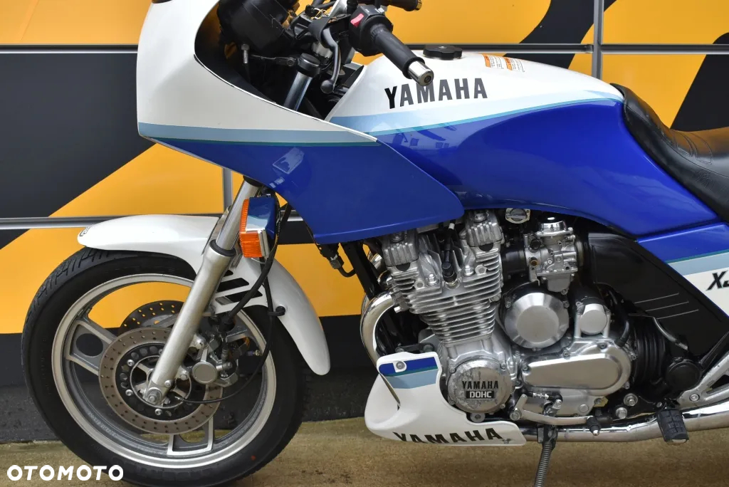 Yamaha XJ - 9