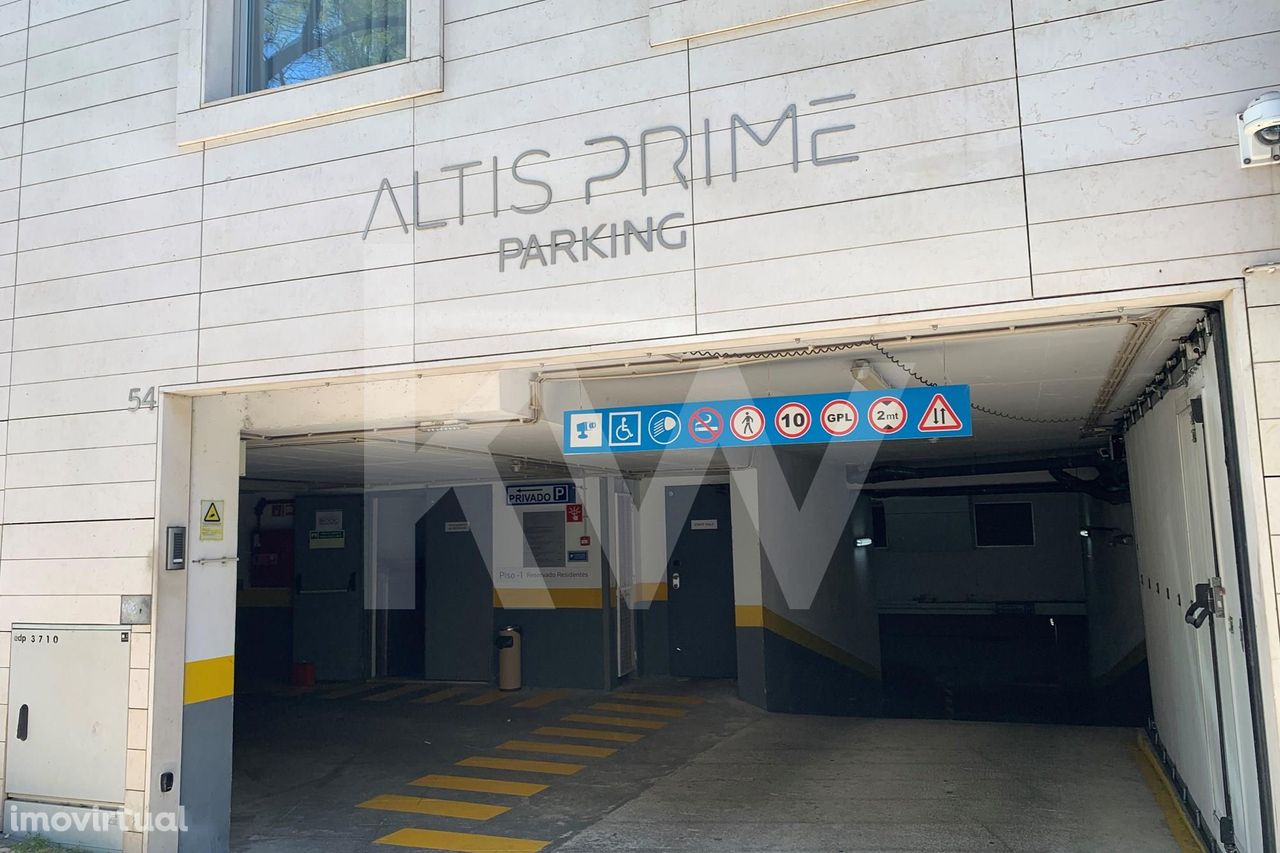 Garagem no Edificio Altis Prime em zona nobre junto Avenida Liberdade