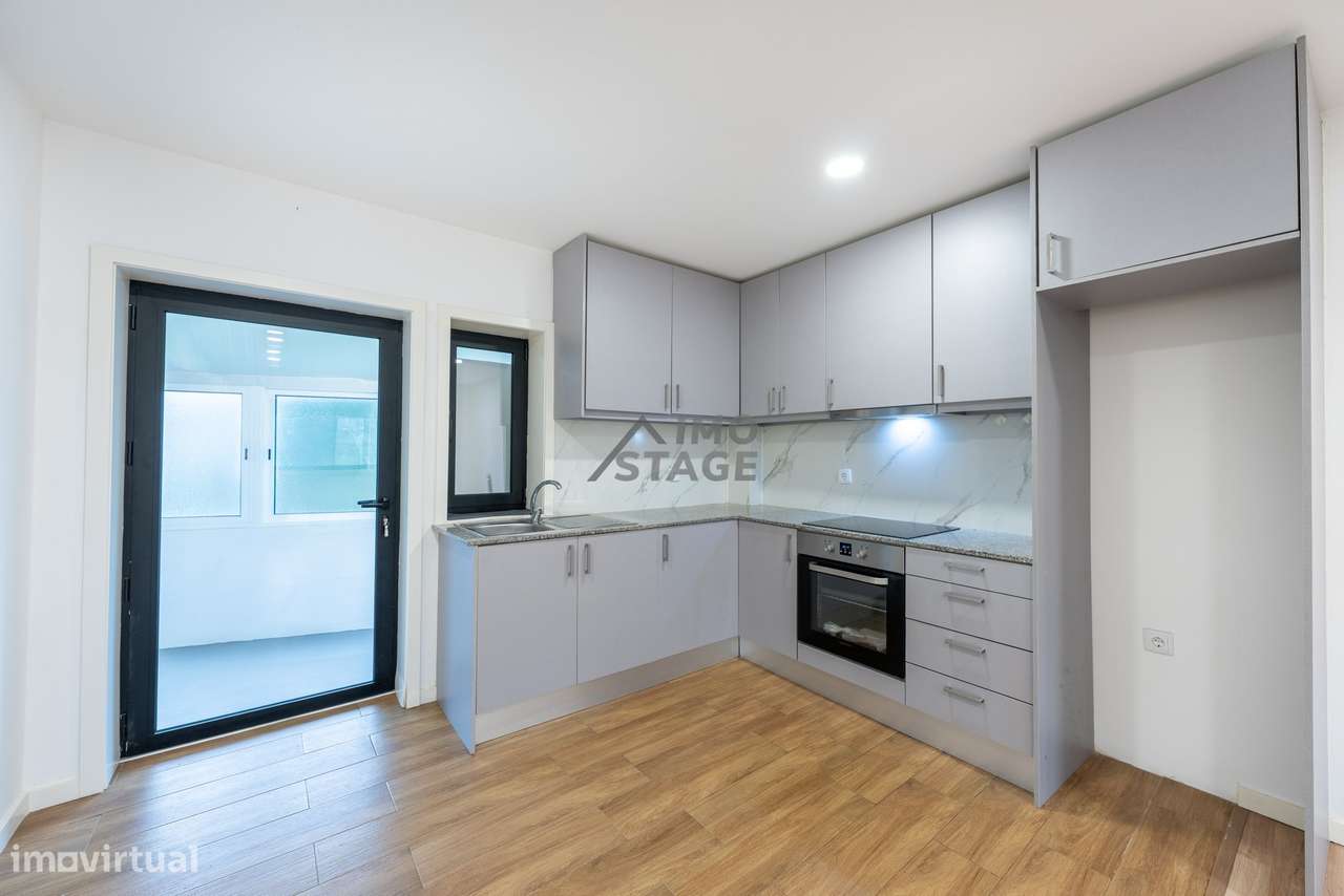 Moradia Bi-Familiar Renovada | Ermesinde – Santa Rita T1+1 e T2-31