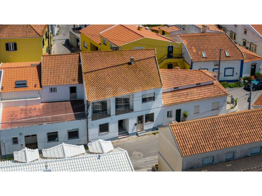 Apartamento T2 Totalmente Renovado a 5min. da Areia Branca, Lourinhã-16