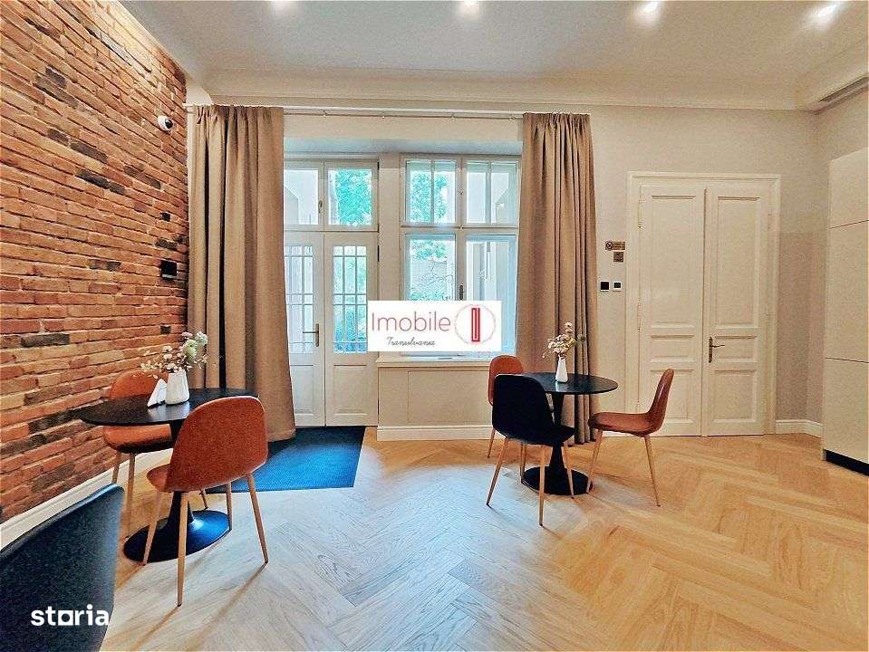 O Capodopera srhitecturala: | Apartament de Lux 4 Camere, Ultracentral-2