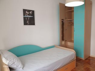 267173 - Quarto com cama de solteiro em Moscavide