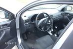 Toyota Avensis 1.8 VVT-i Combi Sol - 11