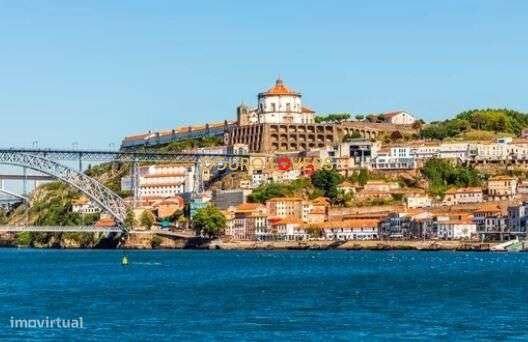 Moradia T3 a 5 Minutos da Praia em Canidelo-57