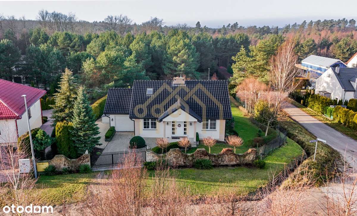 Komfortowy dom z pięknym ogrodem-18