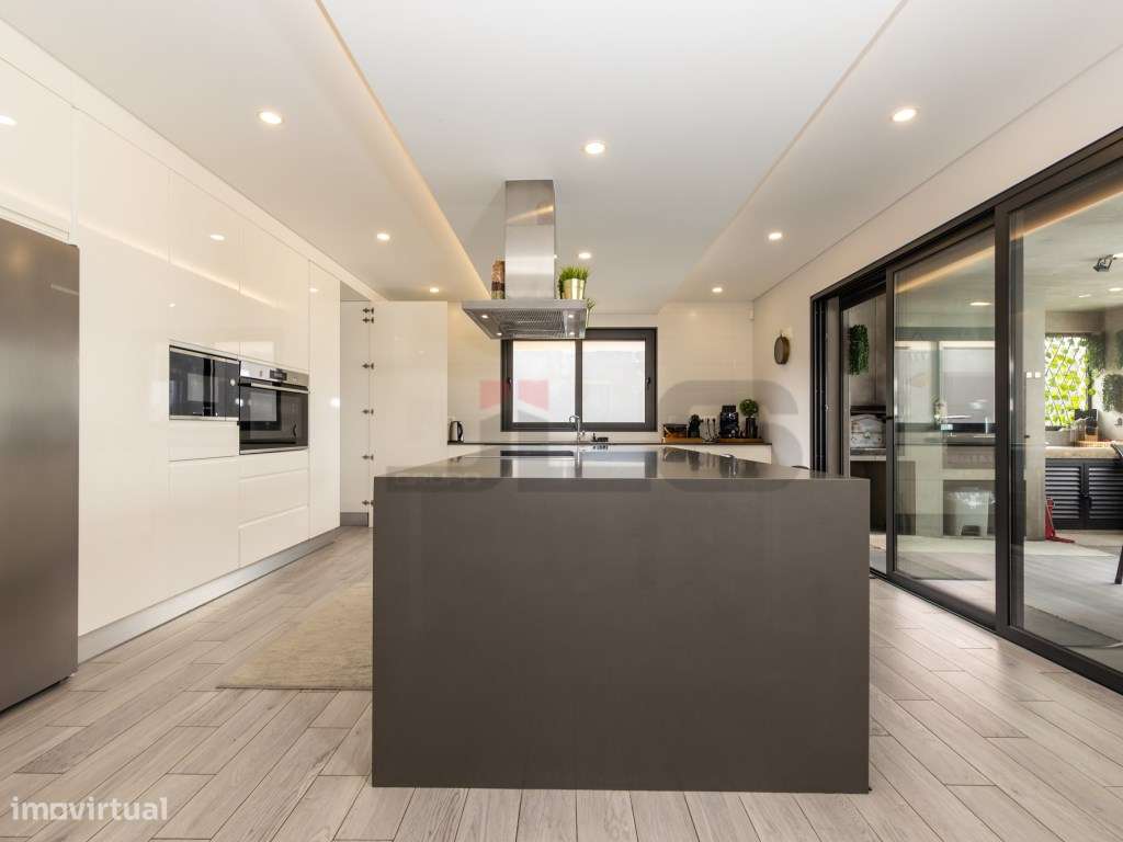 Refúgio Moderno com Vista e Design no Pico da Pedra, Ilha de São Mi...-25