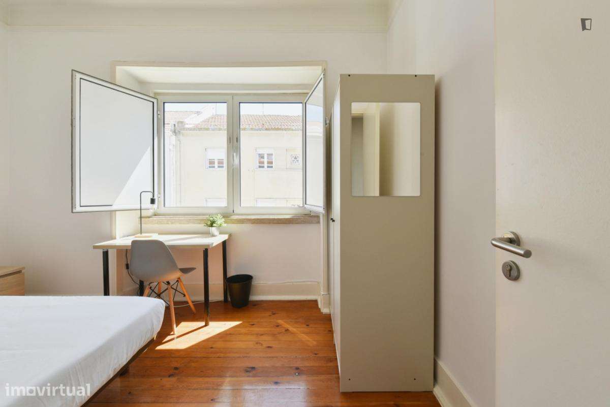 Quarto - localizado em Penha de França Lisbon - Grande imagem: 3/7