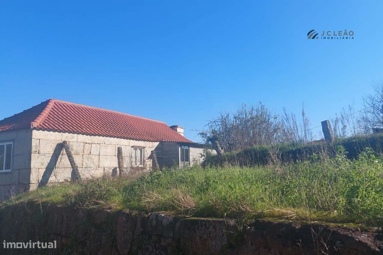 Terreno Rústico c/ 529m2 localizado em Abragão, Penafiel - Grande imagem: 2/15