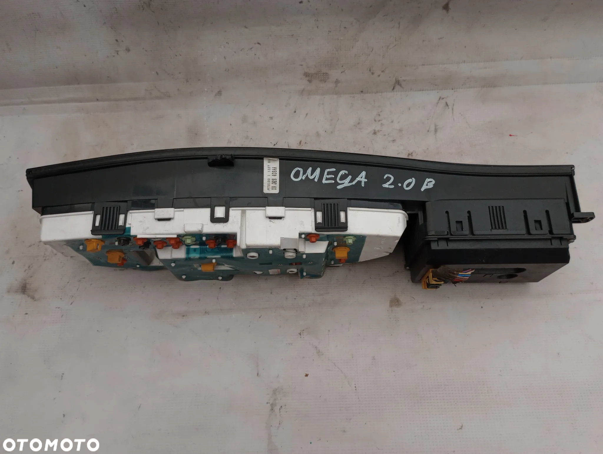 Opel Omega 2.0 B Licznik 09228408AA - 7