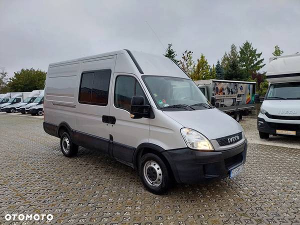 Iveco Daily 35S14 3.0HPi L3H3, brygadówka, klima - 3