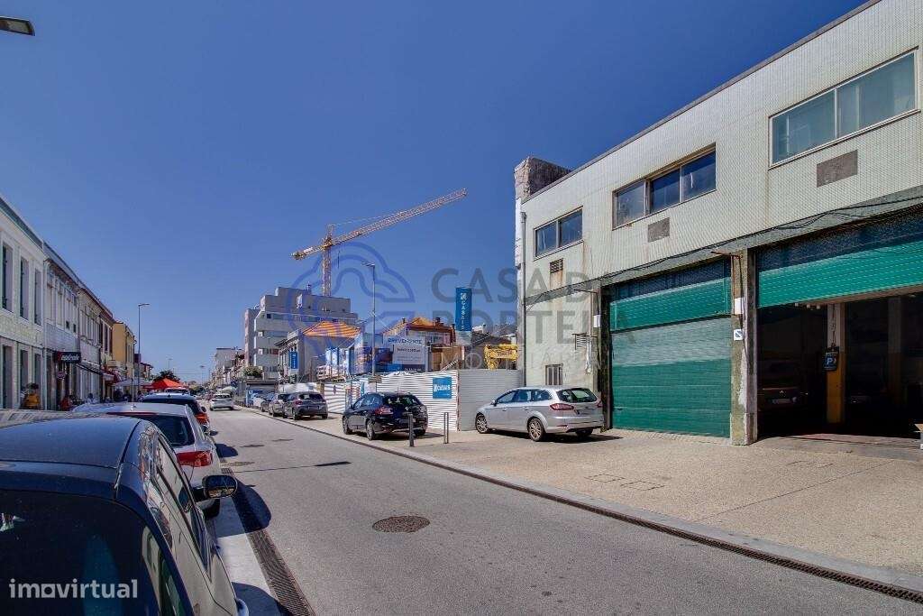 Armazém com 417 m2 na Rua Heróis de França / Matosinhos para construçã - Grande imagem: 4/12