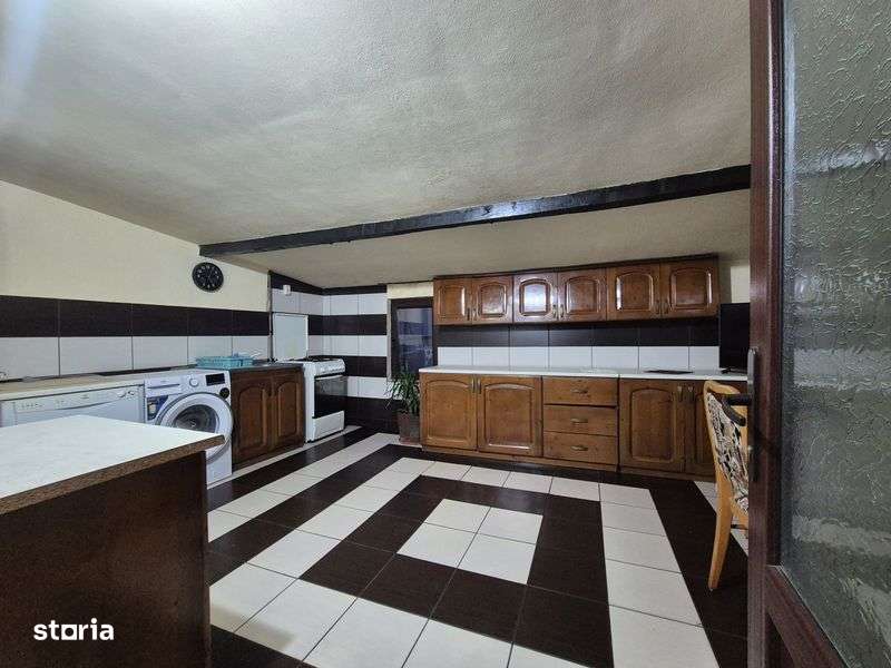 De închiriat apartament 2 camere – Târgu Jiu, Calea Severinului - Imagine principală: 4/5