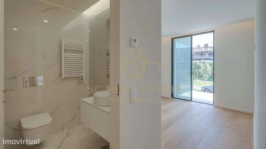 Excelente T3 Novo, com vistas deslumbrantes sobre o Atlântico.-8