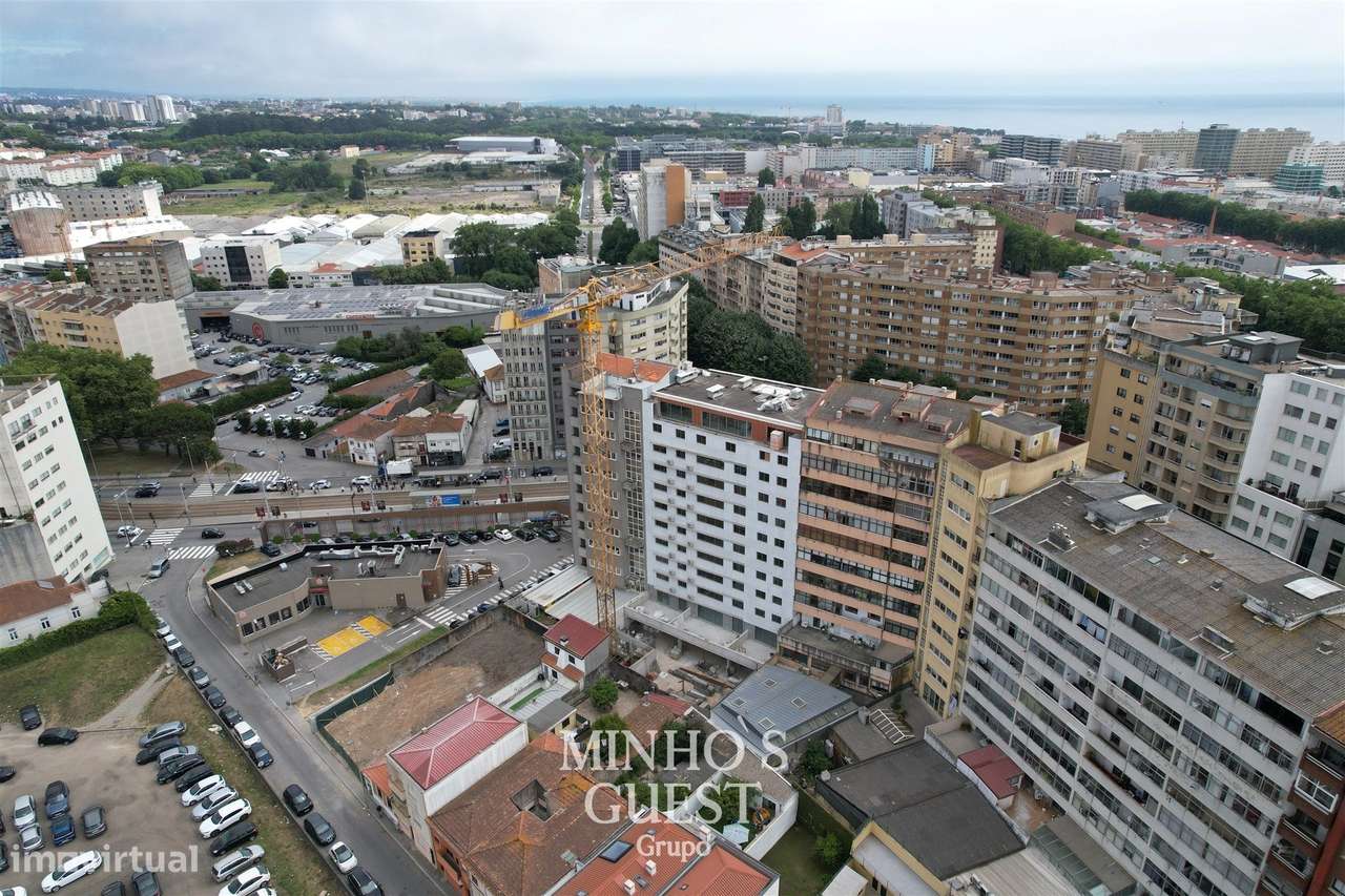 Apartamento T1 de Luxo c/ AC, Elevador e Garagem - Matosinhos-26