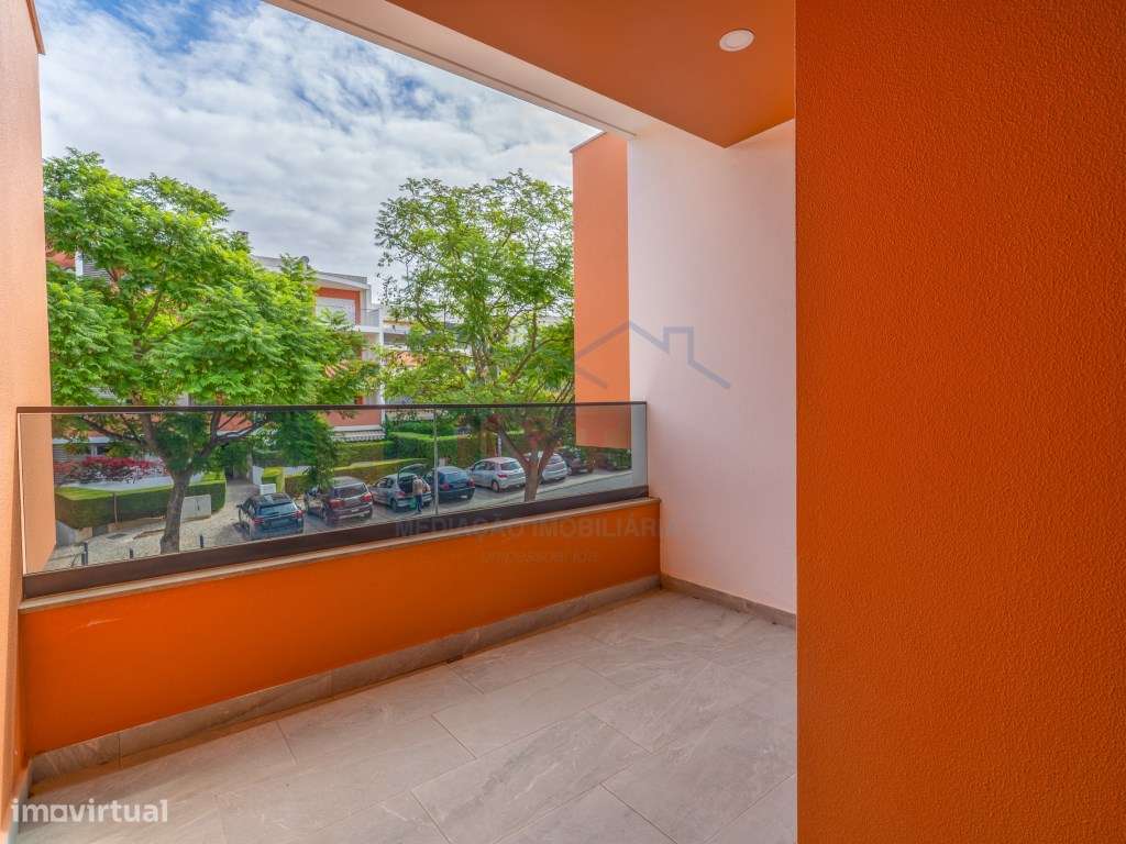 Moradia T3 com piscina-21