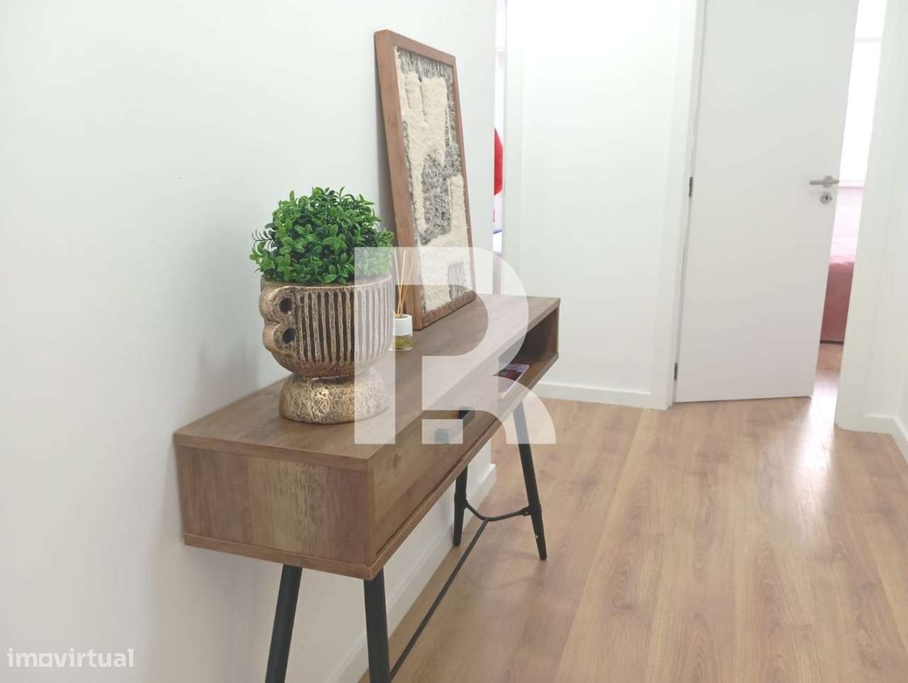 Apartamento T3 Totalmente Remodelado em Benfica-9