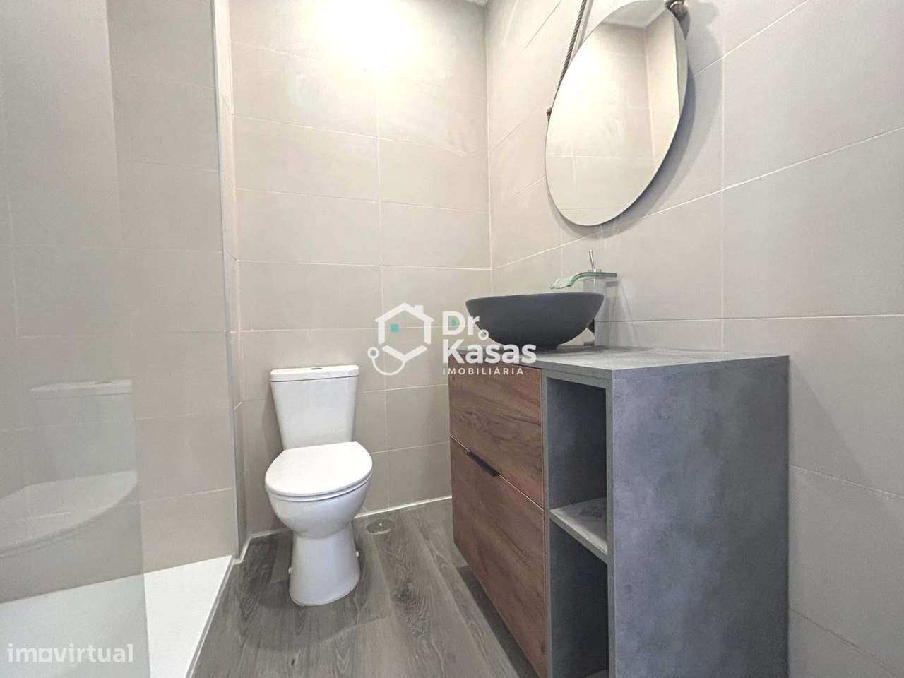 Apartamento T2 Renovado na Baixa da Banheira-4