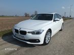 BMW Seria 3 320i - 1