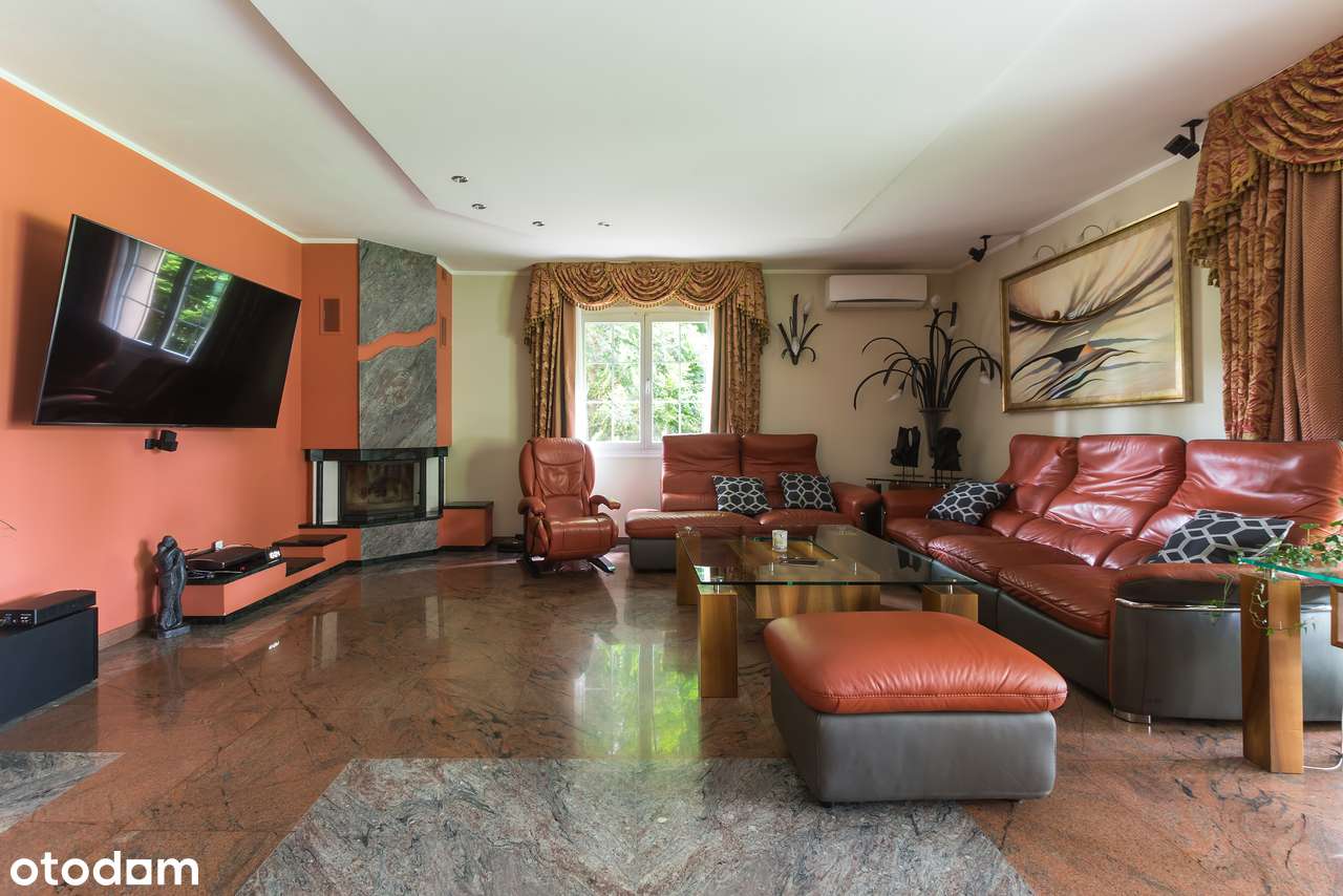 Rezydencja z basenem |318 m²| Józefów |Garaż na 3 auta| działka1853 m²-1