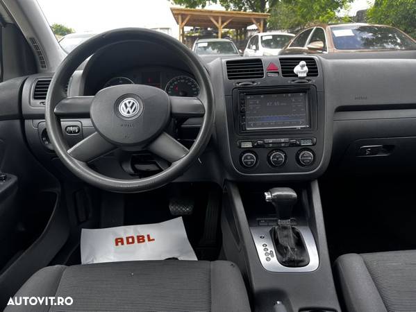 Volkswagen Golf 1.9 TDI DSG Comfortline - 8