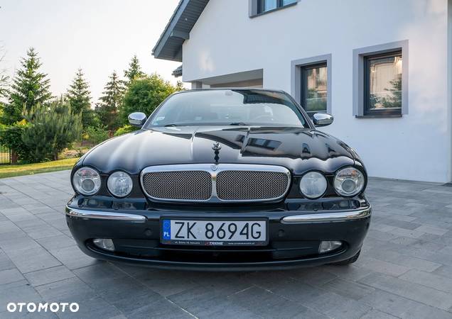 Jaguar XJ XJ8 4.2 LWB Sovereign - 7