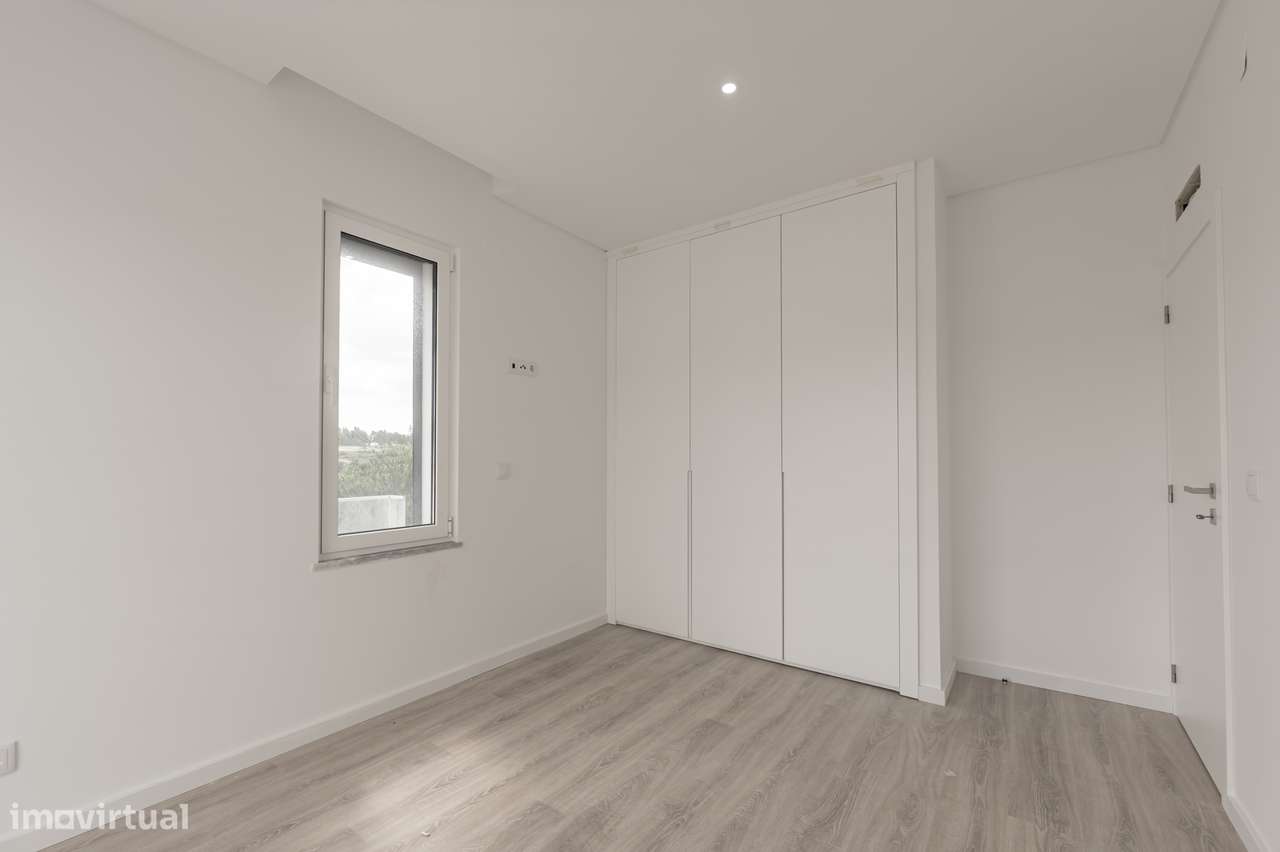 Moradia independente T4+1 nova c/piscina a 20 minutos Lisboa-30