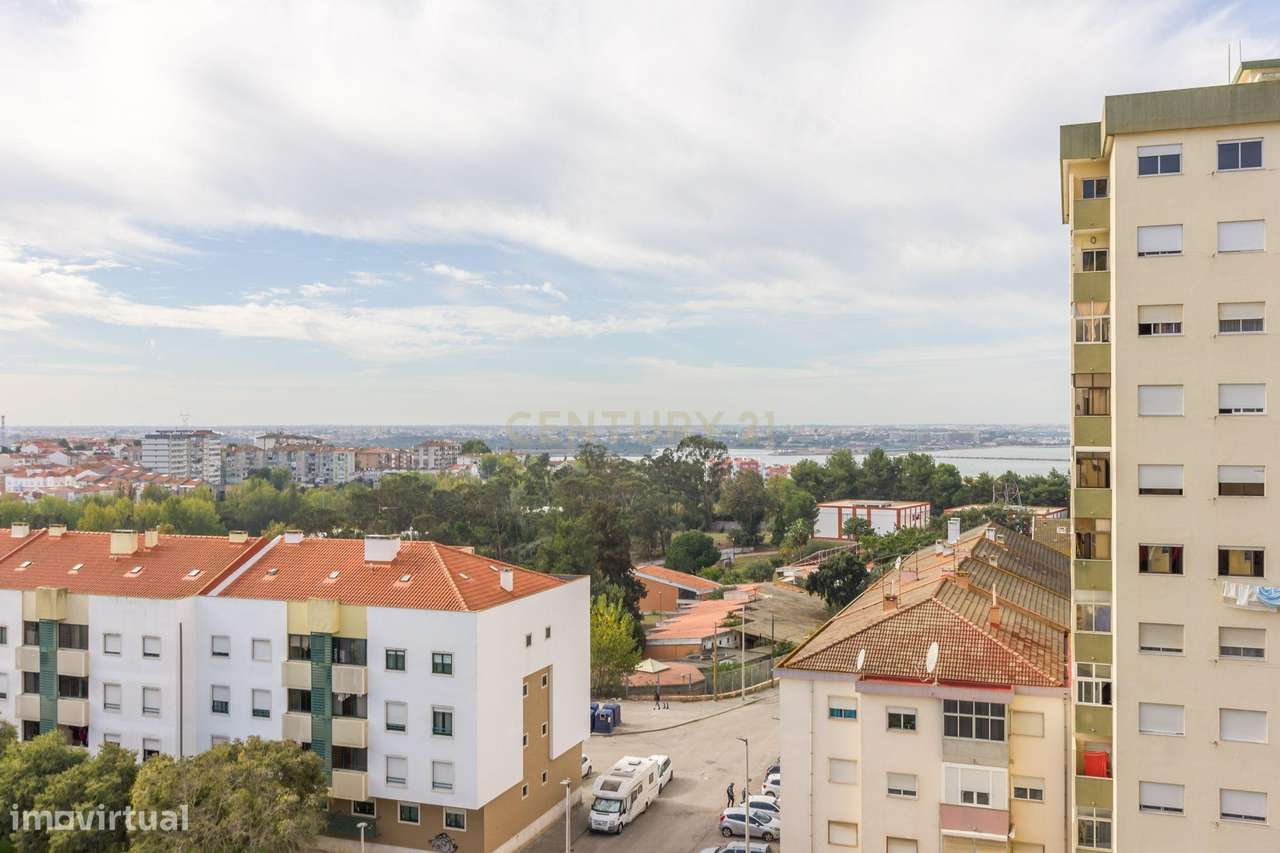 Apartamento T2 | Casquilhos - Barreiro-18