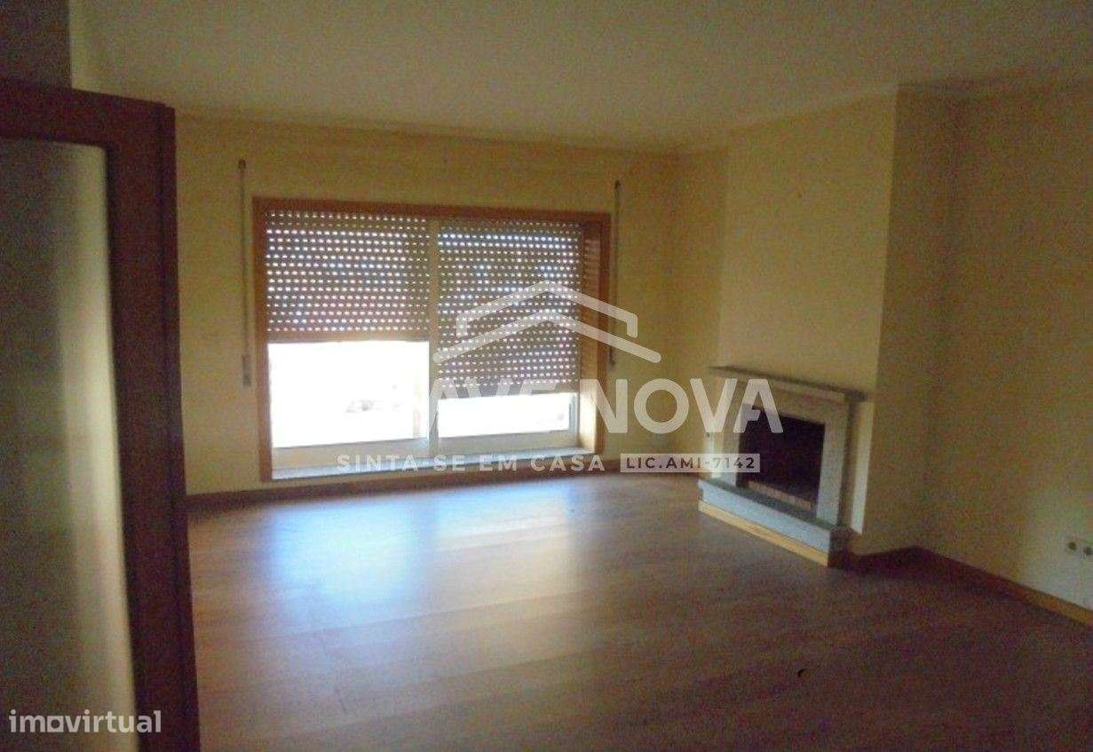 PS - Apartamento T2 c/ Lugar de Garagem em Canelas (Edifício Prestige) - Grande imagem: 2/20