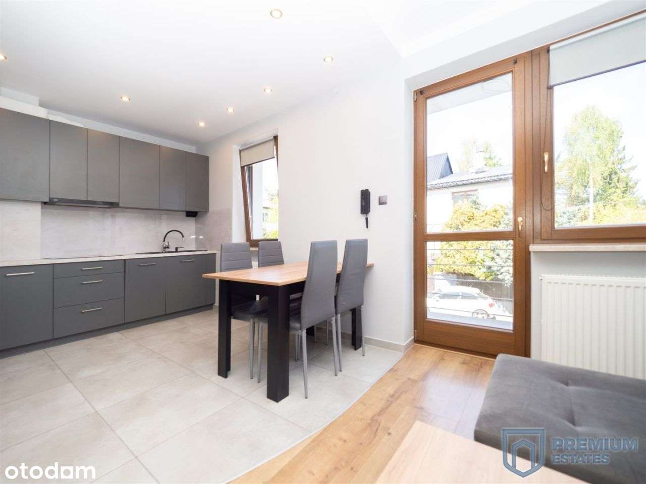 3 pokoje + garderoba | 100 m2 | 2 balkony