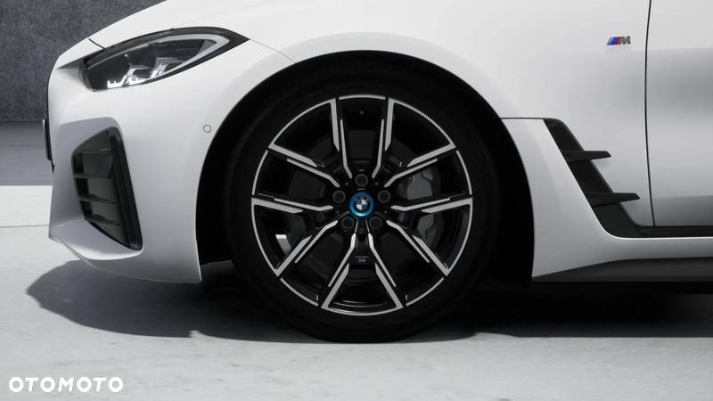 BMW i4 eDrive 35 M Sport - 3