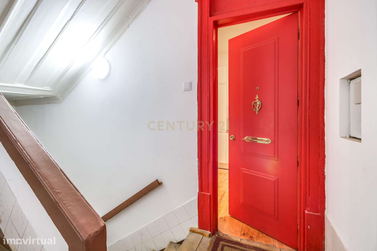 Apartamento T2 na Rua da Prata Nº208-14