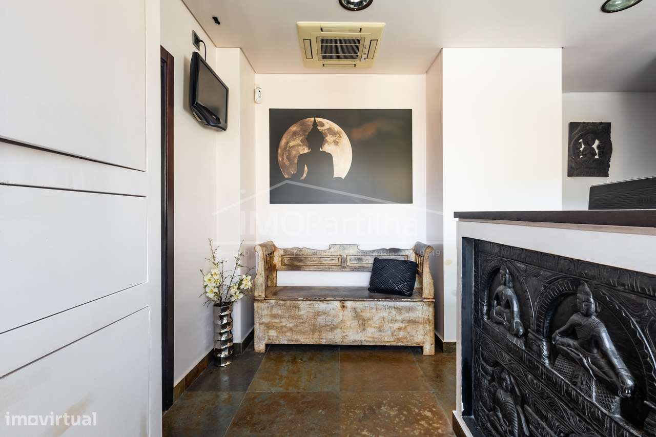 T2 c/ Projeto Aprovado em Condomínio de Prestígio com Piscina – Parede-4