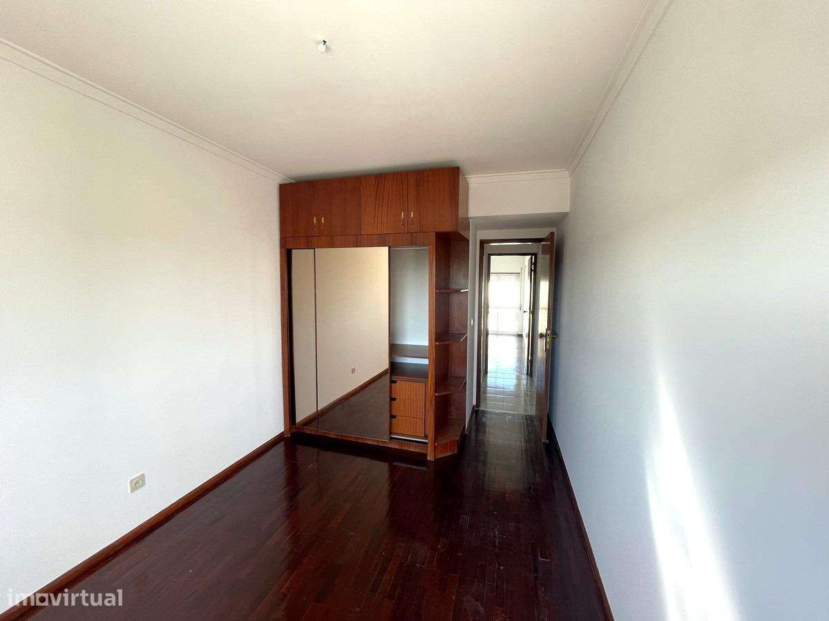 Apartamento T3 em Almada-9
