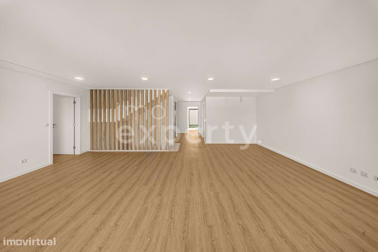 Moradia T5 de Luxo com piscina na Mealhada, Loures-6