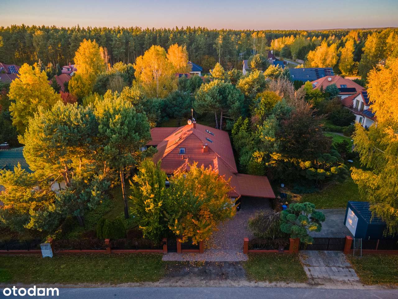 Funkcjonalny DOM pod miastem! 200m2, 1300 m2 działki, Bukowiec!-16