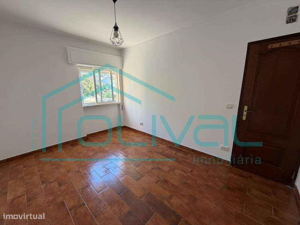 Apartamento T2 1º ANDAR-12