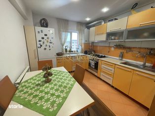 Apartament 2 camere, decomandat, Cetate - Liceul Sportiv