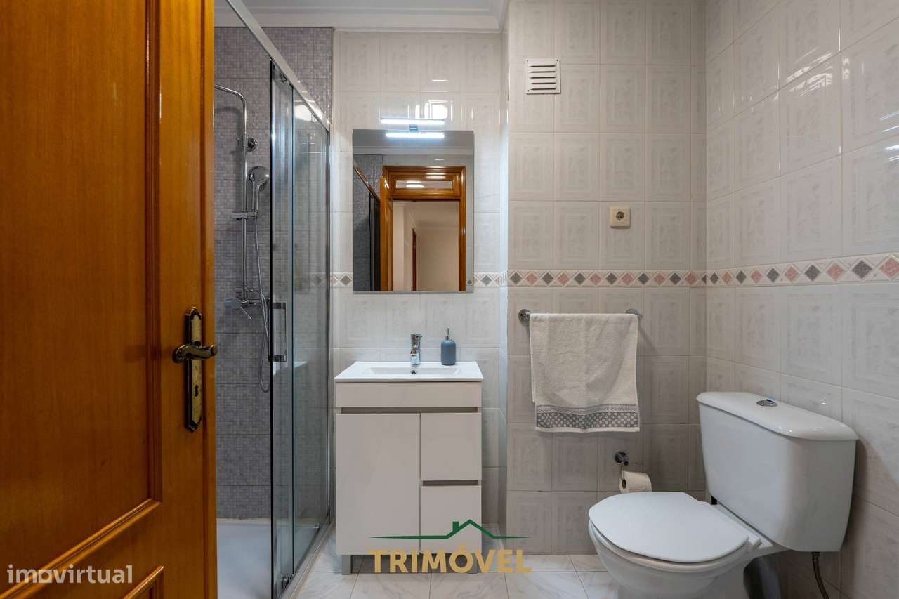 Apartamento T3+1 em Fajões, Oliveira de Azeméis.-12