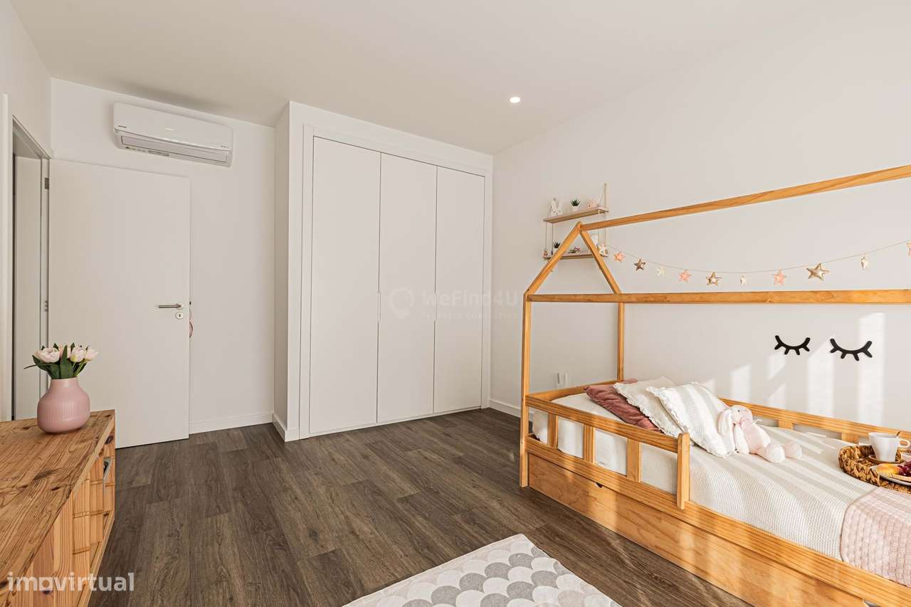 Moradia Térrea T3 c/piscina, lote de 474m² - Única na Caparica-33