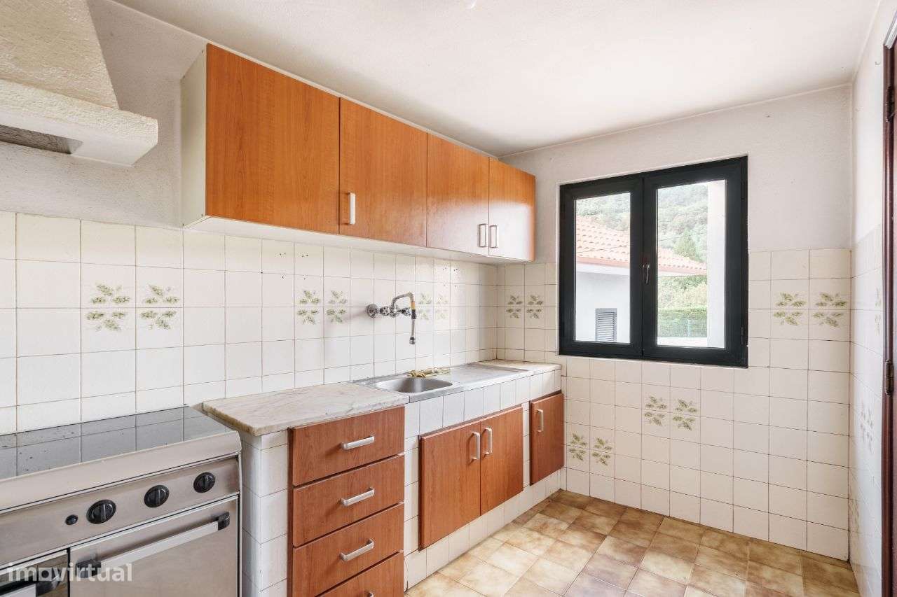 Conjunto de 4 moradias em Borbelinha, Adoufe - Vila Real-16